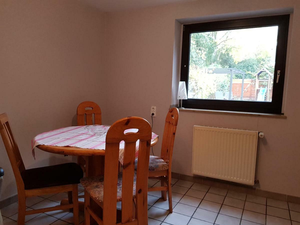 2 Zi-Appartment Mit Gartennutzung Брюль Экстерьер фото
